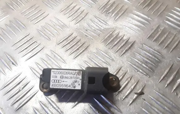 Audi A6 S6 C5 4B Airbag deployment crash/impact sensor 4B0959643B