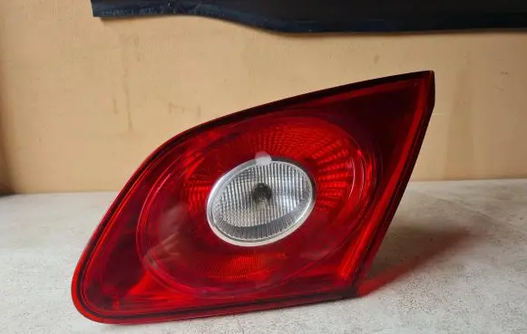 Volkswagen PASSAT CC Tailgate rear/tail lights 27108002 3C8945094D