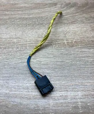 Mercedes-Benz C W202 Plug wire 0235459128 440352