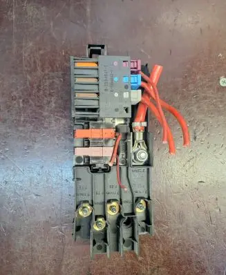 Mercedes-Benz R W251 Fuse module 2115452601