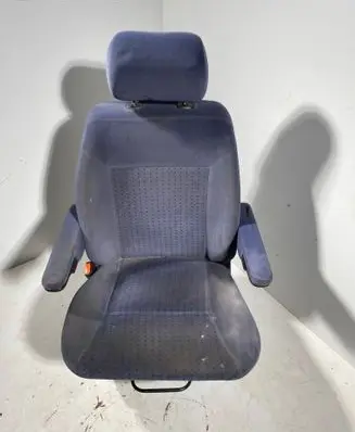 Volkswagen Transporter - Caravelle T4 Front driver seat 