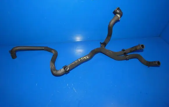 Jaguar F-Pace Engine coolant pipe/hose 
