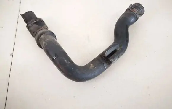 Volkswagen PASSAT B5 Engine coolant pipe/hose 8d01231101ad