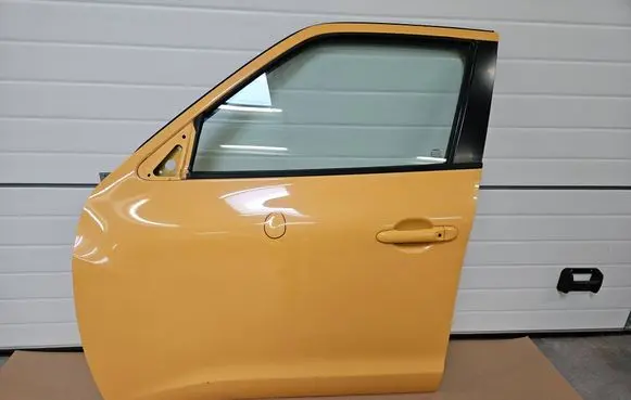 Nissan Juke I F15 Front door EAVZ
