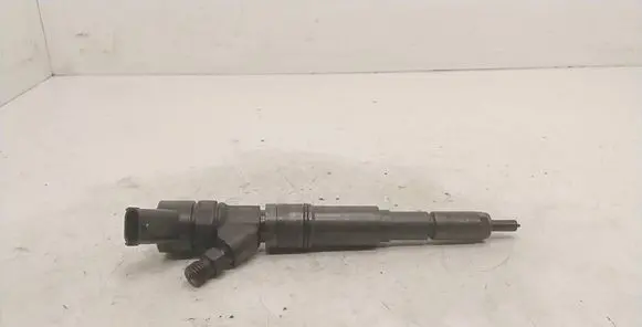 BMW 5 E39 Fuel injector 0445110048 7785985