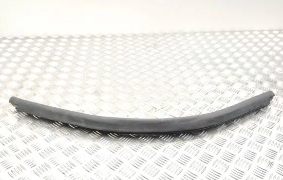 BMW M4 F82 F83 Engine compartment rubber 8059701