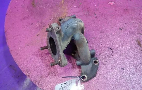 Opel Corsa B Exhaust manifold