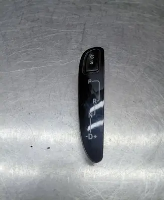 Mercedes-Benz CLK A209 C209 Gear shift selector indicator A2082672088