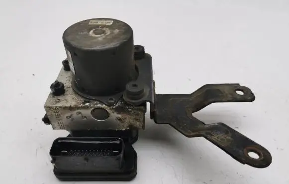 Hyundai i40 ABS Pump 589203Z500 152GAF1E1421405