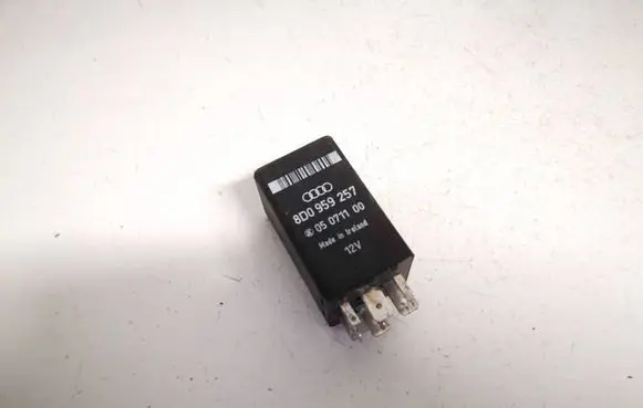 Audi A4 S4 B5 8D Other relay 8D0959257 05071100