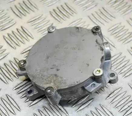 Audi A7 S7 4K8 Vacuum pump 04M145100L
