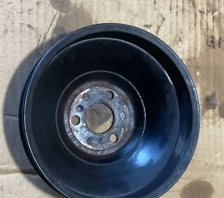 Mercedes-Benz E W124 Power steering pump pulley 2014600479