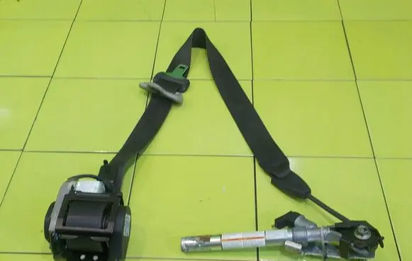 Honda CR-V Front seatbelt 6073519 BEZPIECZENSTWA