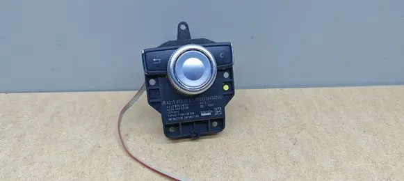 Mercedes-Benz E W212 Head unit multimedia control A2128701551