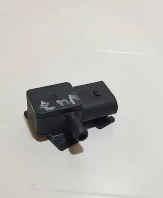 BMW 1 E81 E87 Exhaust gas pressure sensor 7805152