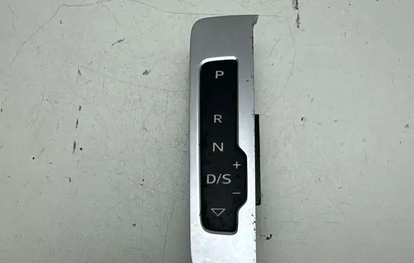 Audi A3 S3 8V Gear shift selector indicator 8V1713463A