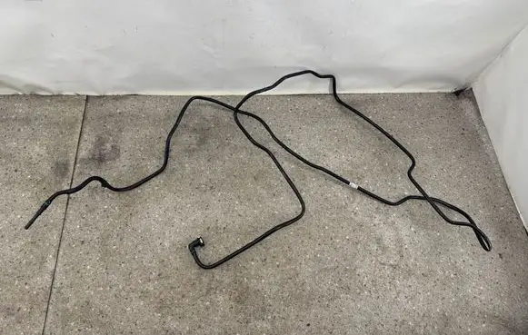 BMW X5 G05 Fuel line pipe 9895458 9896456