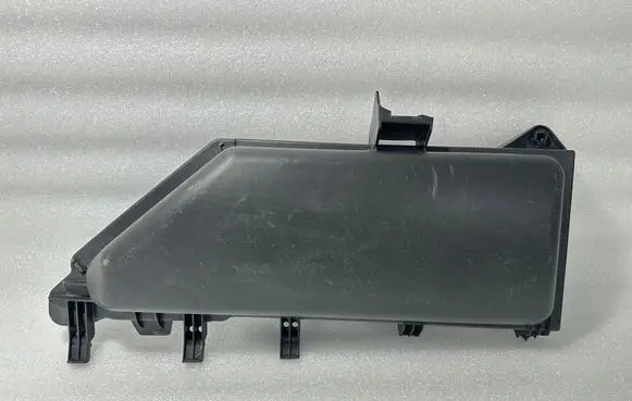 BMW 5 E60 E61 Cabin air micro filter cap 6913504