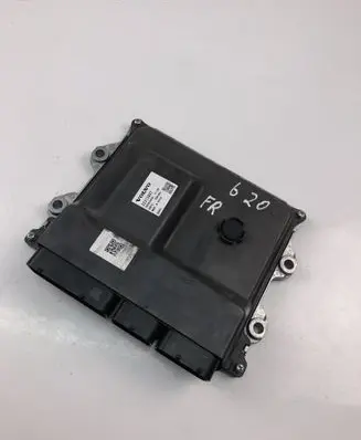 Volvo S90, V90 Engine control unit/module 32313937