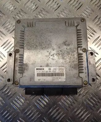Renault Master II Engine control unit/module 8200110105 28FM0289 0281010320