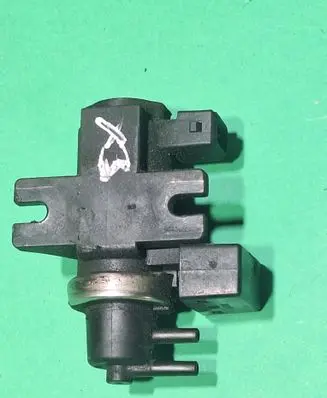 BMW X3 E83 Turbo solenoid valve 72279600