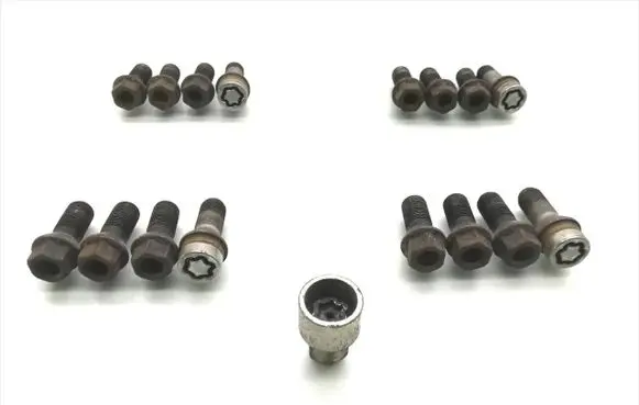 Mini One - Cooper R57 Anti-theft wheel nuts and lock 