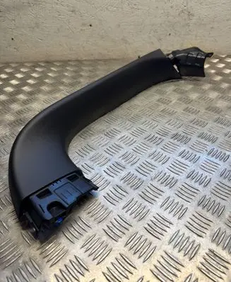 Hyundai Ioniq 5 Centre console side trim rear 81730GI000