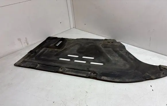 BMW X1 E84 Center/middle under tray cover 7059388 74850610