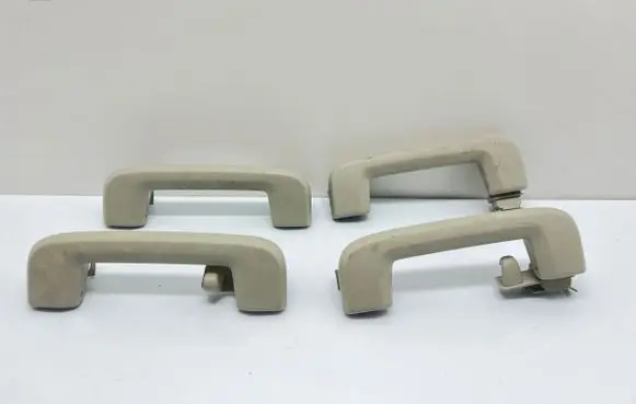Volvo V40 A set of handles for the ceiling 39834465