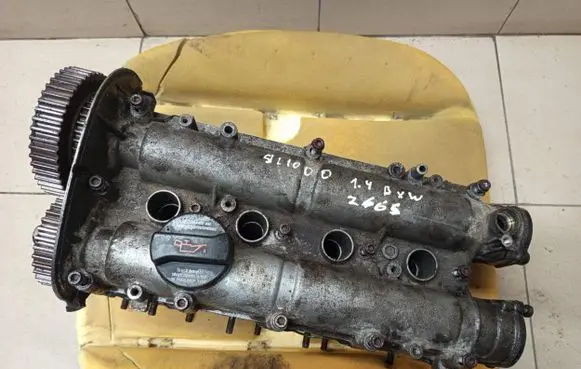 Skoda Roomster (5J) Engine head 036103373AM 036103475