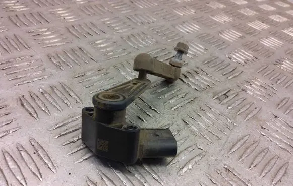 Tesla Model 3 Headlight/headlamp level sensor 104494100b