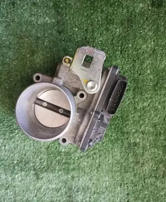 Mazda 3 II Throttle valve PEAR13640