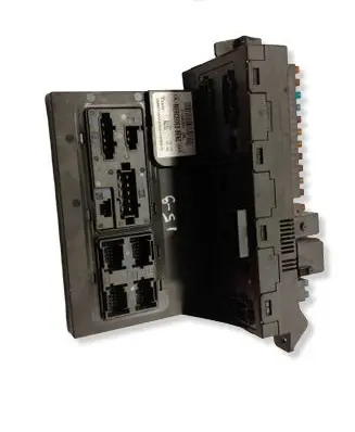 Mercedes-Benz E W211 SAM control unit 2115453901 007165A8204119000