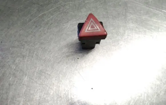 Audi A3 S3 8L Hazard light switch 9751267 8P0941509A