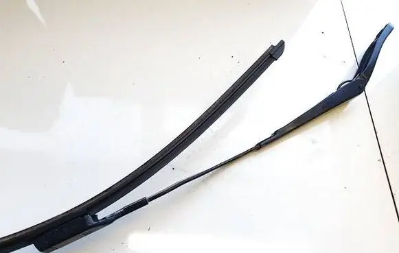Volvo V40 Front wiper blade arm 31276059