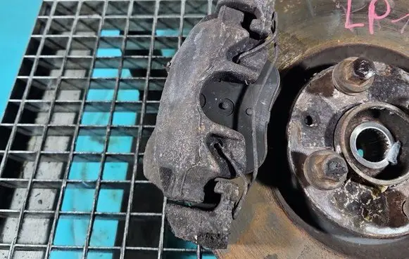 Peugeot 5008 Front brake caliper IMPRK1480789