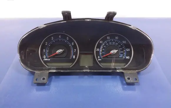 KIA Optima Speedometer (instrument cluster)
