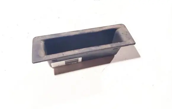 Glove box
