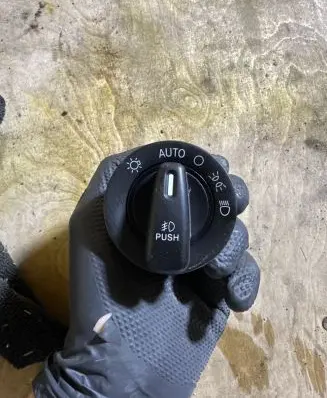 Dodge Durango III Light switch 56046258AD