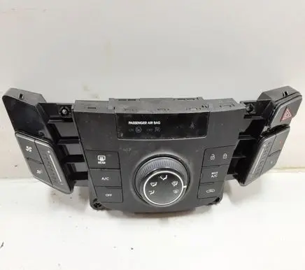 Hyundai i40 Climate control unit 972503ZRG0 1410181555 5888