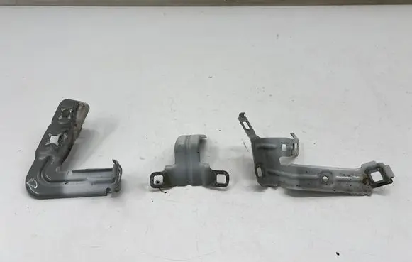 BMW 1 F20 F21 Fender mounting bracket 