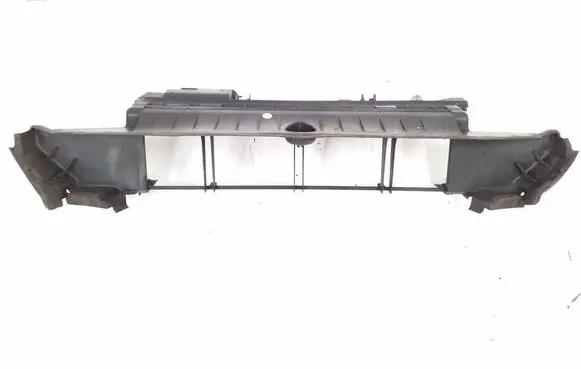 Mercedes-Benz E C207 W207 Intercooler air channel guide A2075052830