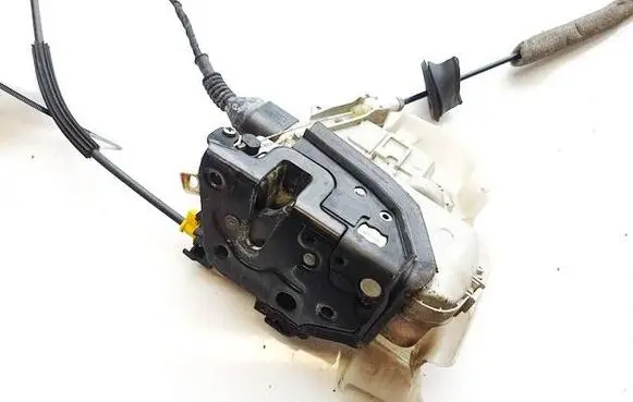 Audi A6 S6 C7 4G Front door lock 8j2837016c