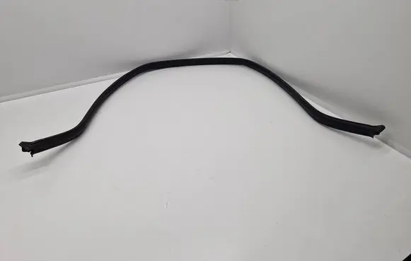 BMW X5 E70 Engine compartment rubber 51237161345 7161345