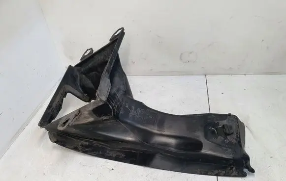 Audi A6 S6 C6 4F Intercooler air channel guide 4F0145333