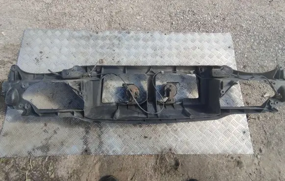 Volvo 850 Top upper radiator support slam panel 1372542