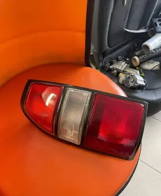 Toyota Land Cruiser (HDJ90) Rear/tail lights