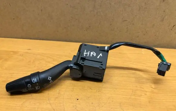 Honda Accord Indicator stalk M22658