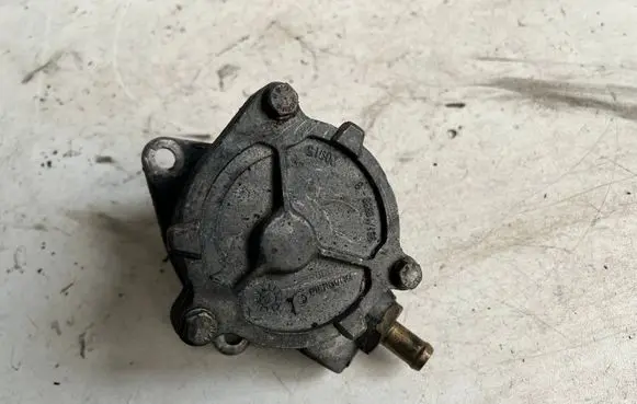 Vacuum pump