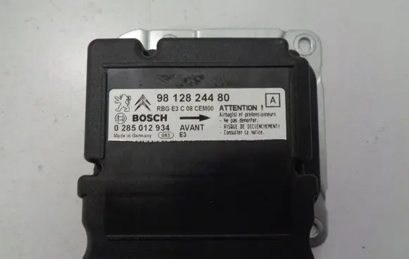 Citroen C4 Cactus Airbag control unit/module 9812824480